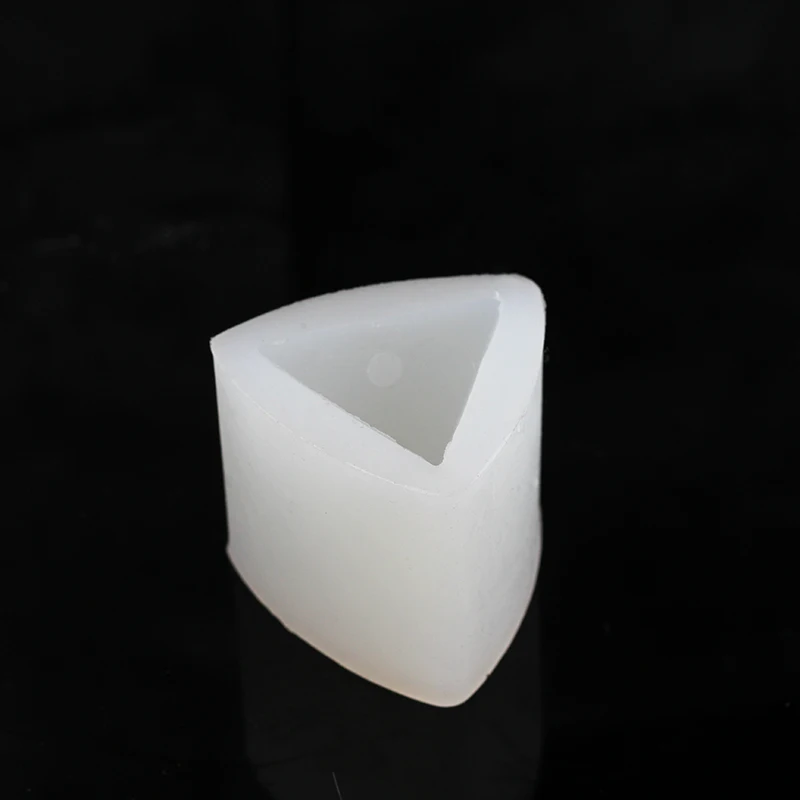 Cement Ring Holders Ornaments Mold Silicone Concrete Pyramid Shape Jewelry Display Stand Mould DIY Decoration Tool