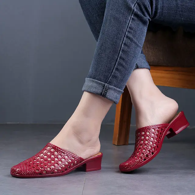 Sandalias de playa suaves para mujer, zapatos de tacón medio ahuecados, estilo coreano, antideslizantes, color negro, albaricoque, rojo, 2021 - Imagen 4