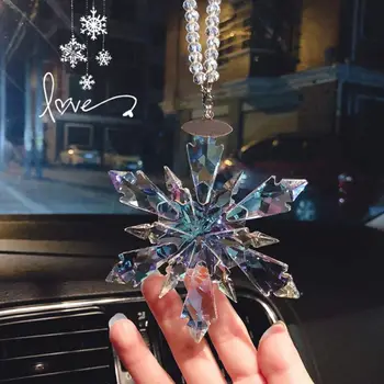

Hot Car Pendant Crystal Snowflakes Decoration Suspension Ornaments Sun Catcher Snowflake Hanging Trim Christmas Gifts Romantic S