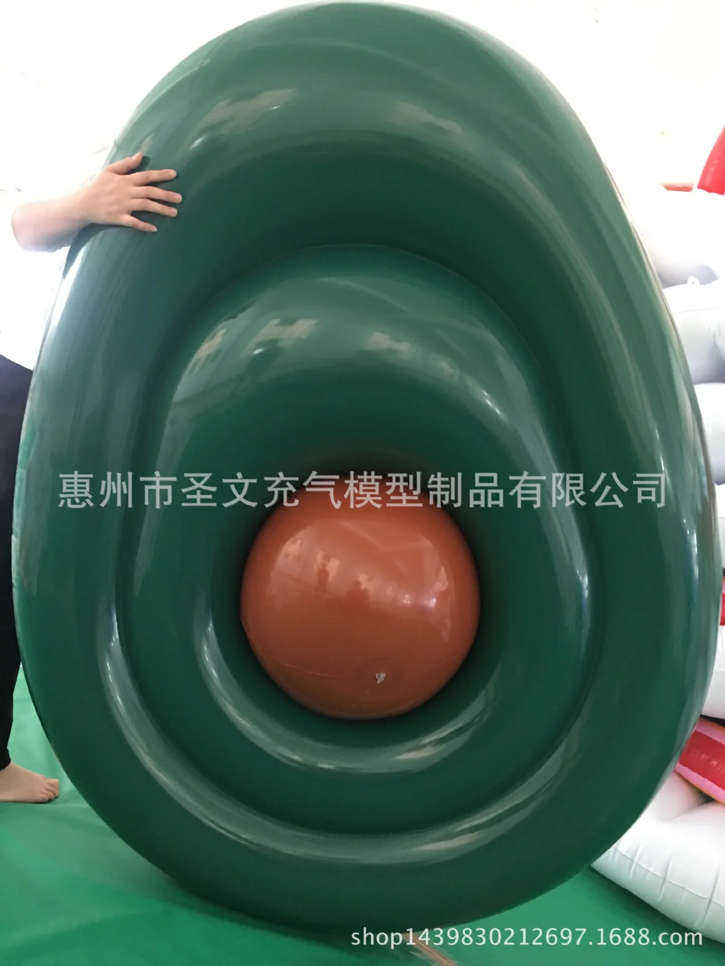 

Hot Selling 2019 New Style Inflatable Cool Avocado Floating Row Inflatable Flamingo Water Swimming Toy