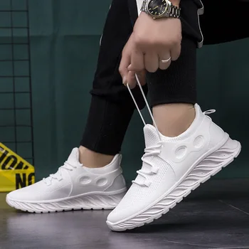 

davidyue Fashion Sneakers Men Vulcanized Shoes Air Mesh Trainers Lightweight Casual Shoes Black Footware Tenis Masculino