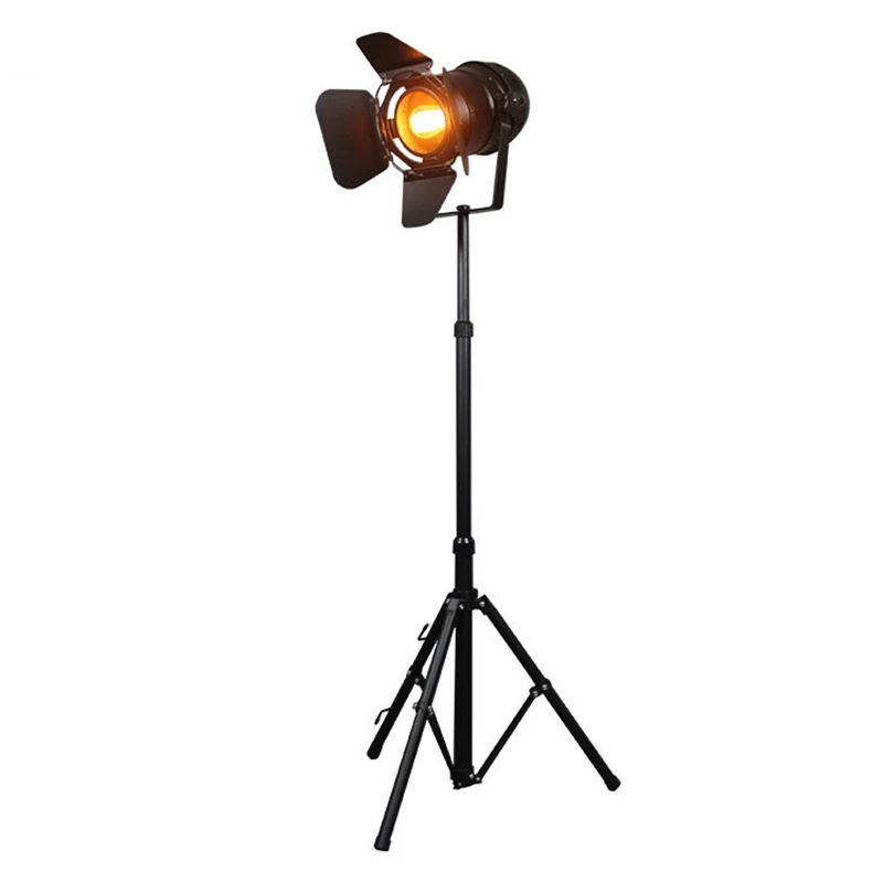 

Nordic Retro Tripod Single Head Floor Lights Black Searchlight Iron Retro Floor Lamp for Dining Room Living Room Standing Lamp