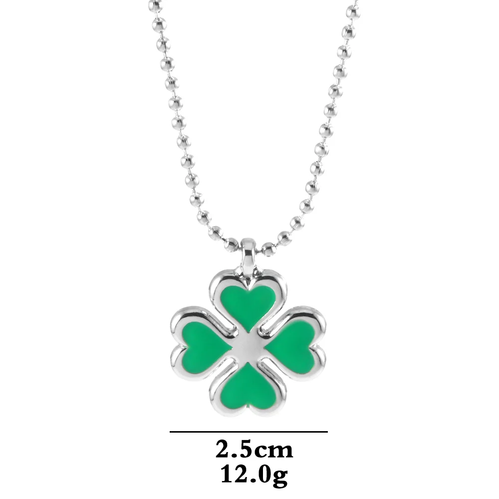 Anime Tokyo Revengers Hinata Tachibana Necklace Four Leaf Clover Pendant Necklace for Women Girls Choker Jewelry