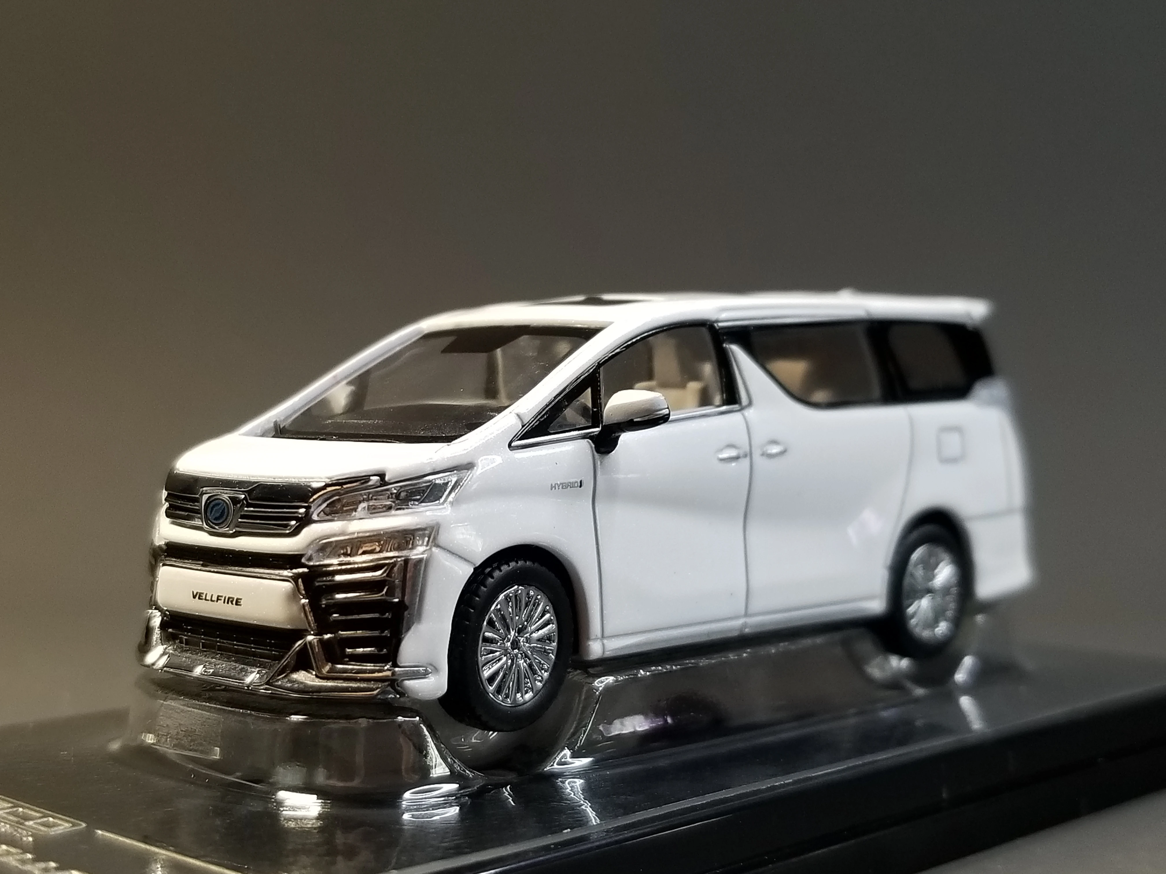 Gcd 1/64 Toyota Vellfire Die Cast Model 