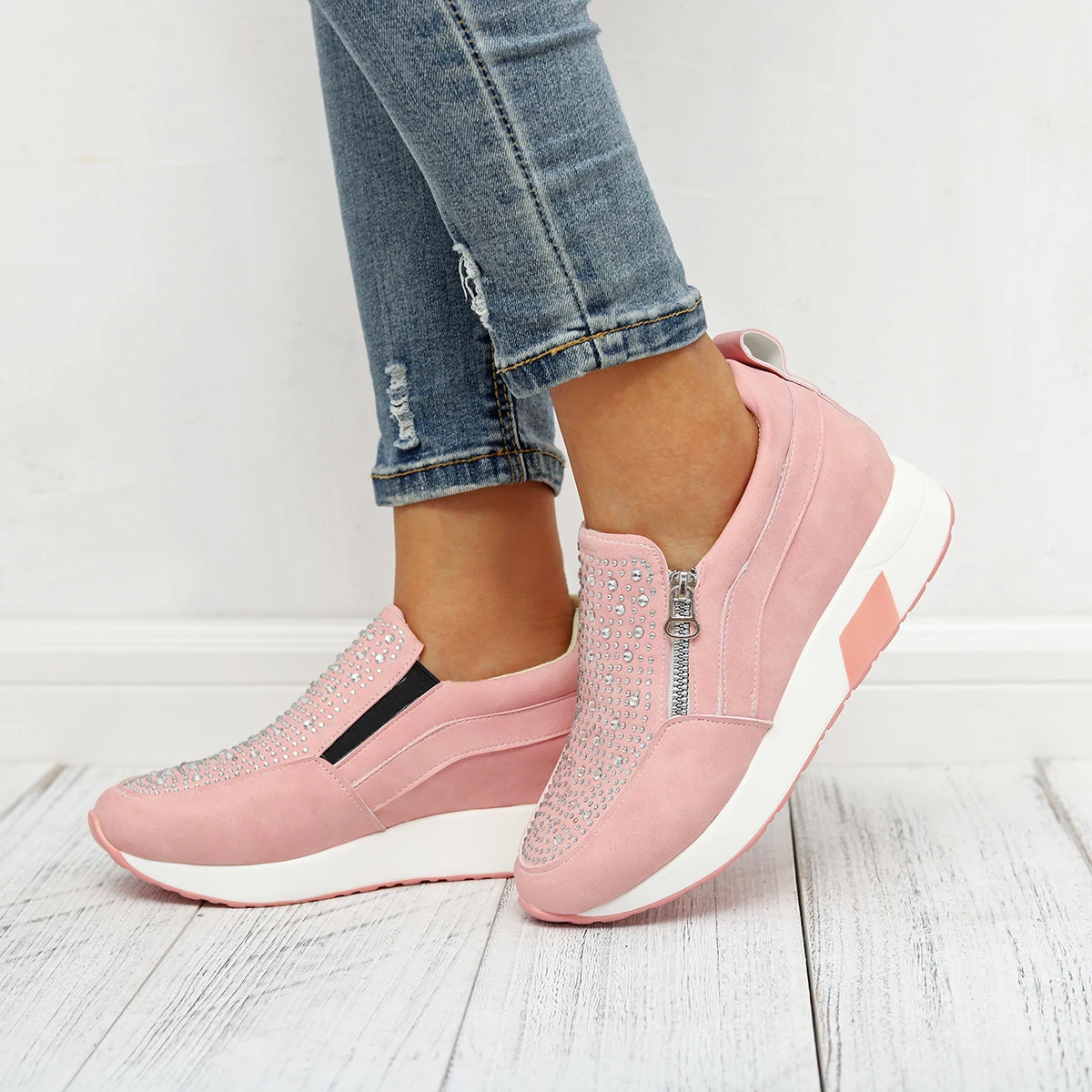 

vertvie Sneakers 2019 Women Shoes High Black White Pink Women Sneakers For Women Outdoor Sports New Rhinestone Female Sneakers
