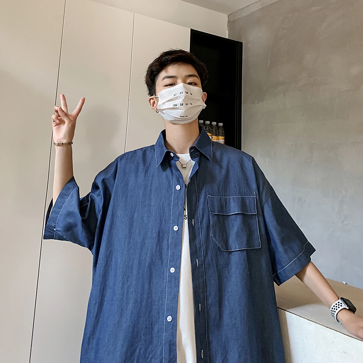 

Solid Denim Dress Shirts for Mens Summer Short Sleeve Shirt Korean Fashion Style Designer Loose Fit Streetwear Men Clothes 2020