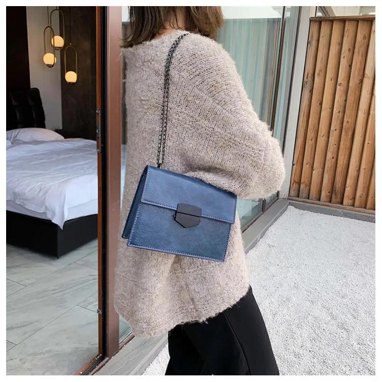 

Vintage Basic PU Leather Women Chain Belt Flap Shoulder Bag