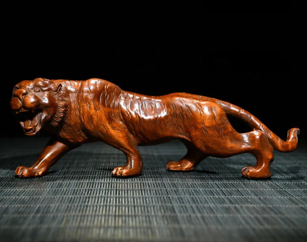 

Archaize seiko Hand-carved boxwood King of Beasts tiger household decoration crafts statue