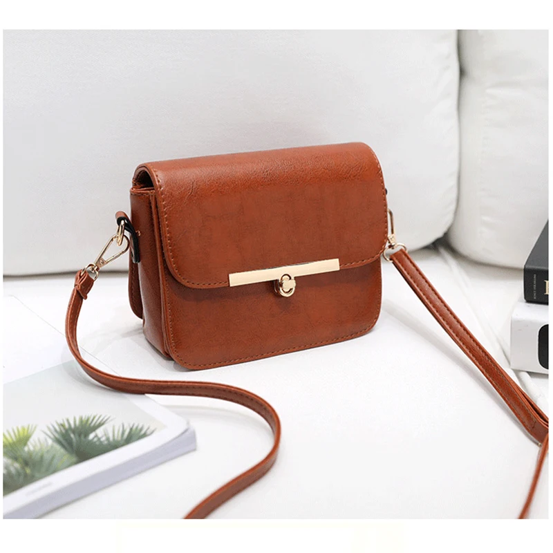 

New Retro Trend Simple Mini Small Square Bag Twist Lock Shoulder Messenger Bag Personality Fashion Net Red Wild Female Bag