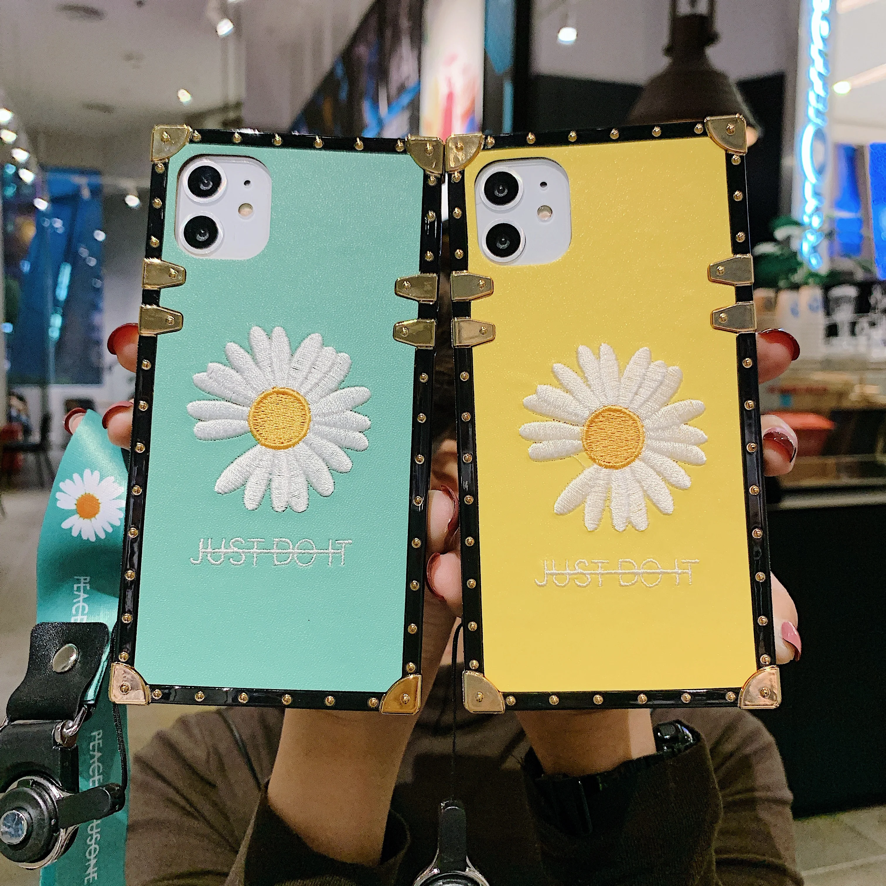 Case For Samsung S20 Ultra S20 Plus Note10 + S10 Plus S10e Note 9 Note8 S9 S8 Cover Square Embroidery Floral Daisy Coque + Strap Case For Samsung S20 Ultra S20 Plus Note10 + S10 Plus S10e Note 9 Note8 S9 S8 Cover Square Embroidery Floral Daisy Coque + Strap