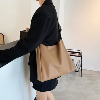 

New Arrival Bag Women Large Capacity 2020 Fashion Korean Style All Match Single Shoulder Crossbody Bag Bucket Bag Solid Color