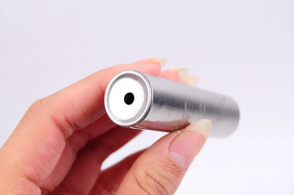 3702903917_2037060338