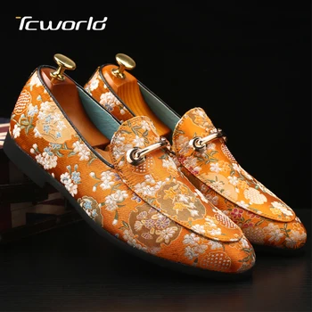 

Large Size Loafers Men's Casual Leather Shoes Classic Zapatos De Hombre Chinese Style Embroidery Design Lazy Single Shoes