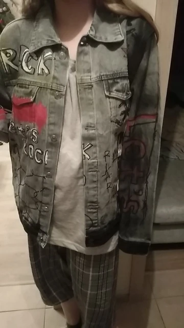 U574fb7cdde294a8bad524d8f4d1007e73