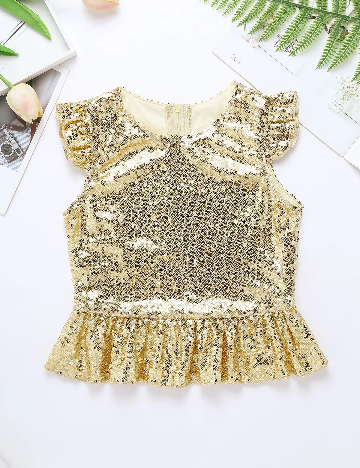 Рисунок 4 - Топ с блестками для девочек