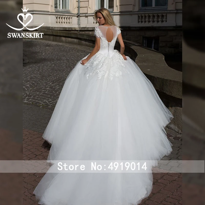 Роскошное вышитое бисером свадебное платье Swanskirt Аппликация Кристалл кружево Иллюзия бальное платье свадебное платье Vestido De Noiva OZ20