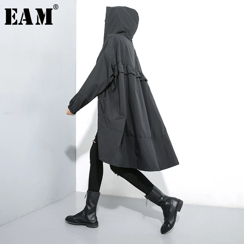 

[EAM] Women Black Ruffles Big Size Thin Trench New Hooded Long Sleeve Loose Fit Windbreaker Fashion Autumn Winter 2020 1M007