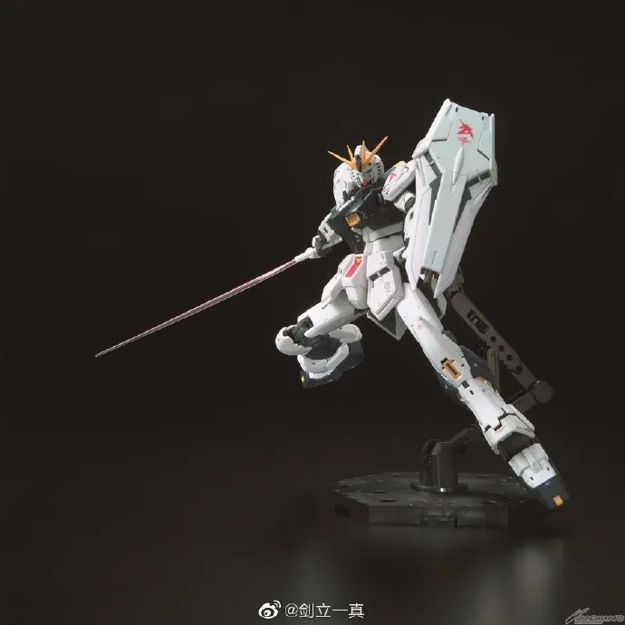 Bandai Gundam RG 1/144 RX-93 NU V собрать модель Наборы фигурки Детские игрушки