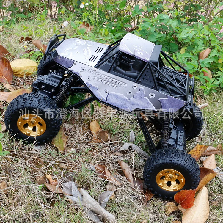 

Jian feng yuan 1; 10 Four Wheel Four-Wheel Drive Metal Car Shell Off-road Large Size Climbing Bigfoot Wireless Remote Control Ca