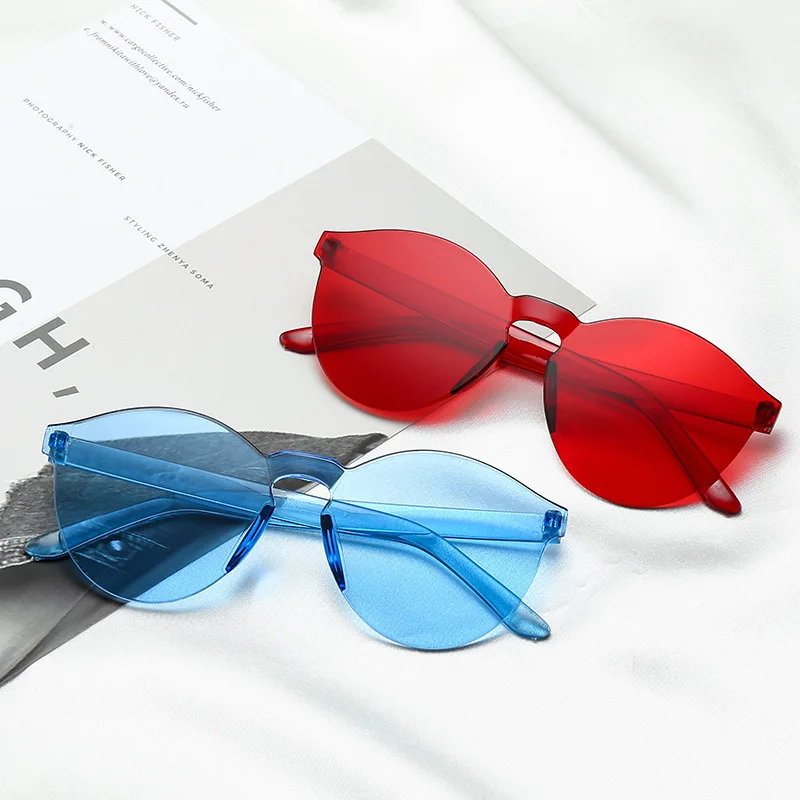 

2019 New Conjoined Ocean Sunglasses Women Transparent Plastic Fashion Street Shooting Glasses Designer Sun Glasses 9 Color