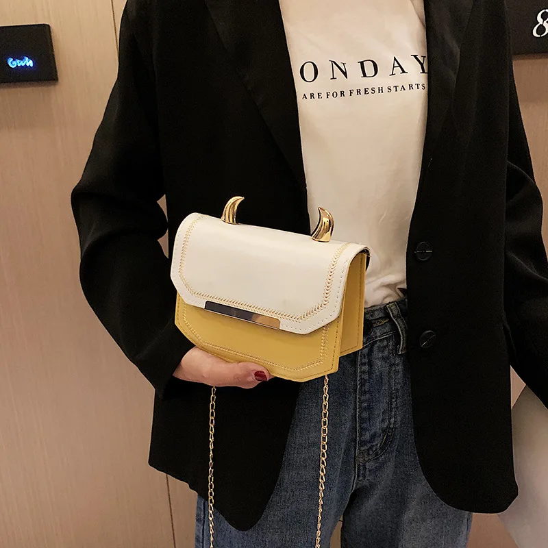 

2020 Fashion New Products Shoulder Oblique Ox Horn Spiraea WOMEN'S Bag Chain Contrast Color Small Square Bag Women's