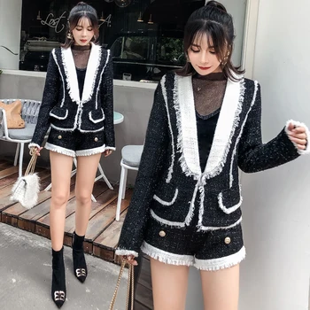 

Runway Design Woolen Shorts 2 Piece Set Women Elegant Turn-down Collar Tassel Tweed Blazer + Gold Lion Buttons Shorts Outfits