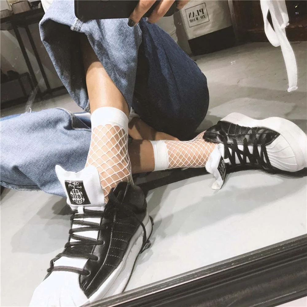 

2019 New White Hollow Sock Women Ruffle Fishnet Ankle High Socks Mesh Lace Fish Net Short Socks casual socks