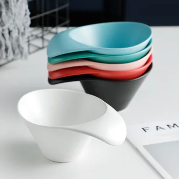 

2020 New Design Creative Nordic Ceramic Soup Bowl Matte Color Glazed Dessert Bowl Household Kitchen Tableware Snack Salad Bowl