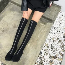Женские сапоги выше колена; коллекция года; зимние эластичные узкие женские сапоги на плоской подошве с молнией спереди; бархатная женская обувь