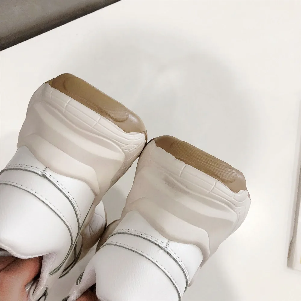 2019081919596389163021w2000h2000