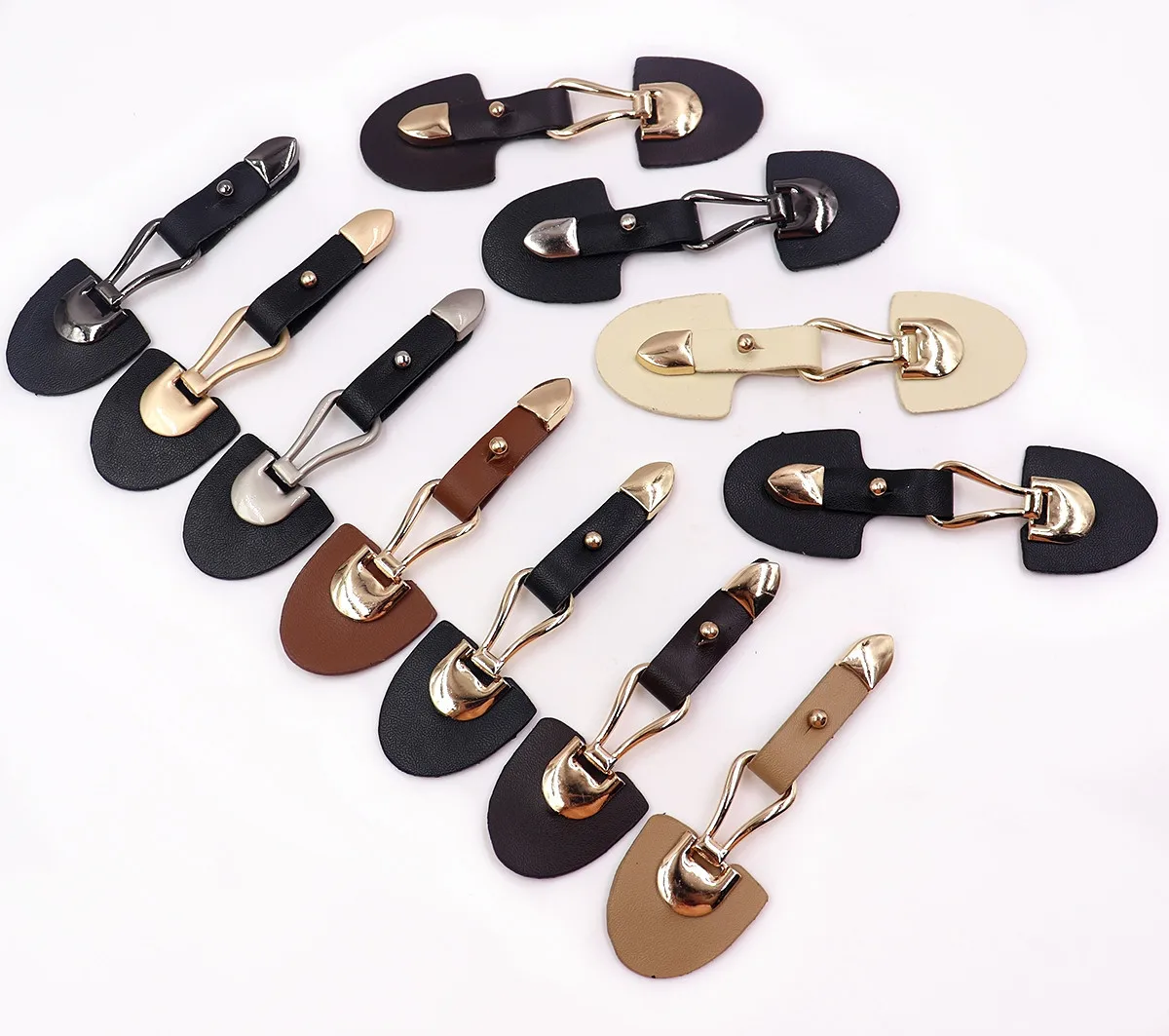 버튼 모노폴리 윈드 브레이커 코트 버튼 하이 엔드 가죽 금속 버클 스웨터 코트..