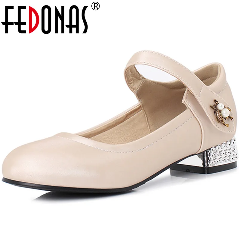 

FEDONAS Women Pumps Side Button Pearl Metal Decoration Spring Summer Concise Pu Casual Shoes Top Quality Shoes Woman