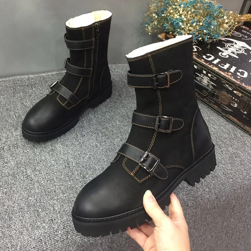 Женская зимняя кожаная обувь в британском стиле; зимние ботинки с пряжкой и молнией; женские ботильоны на низком каблуке; черные короткие женские теплые ботиночки - Цвет: Black Nubuck