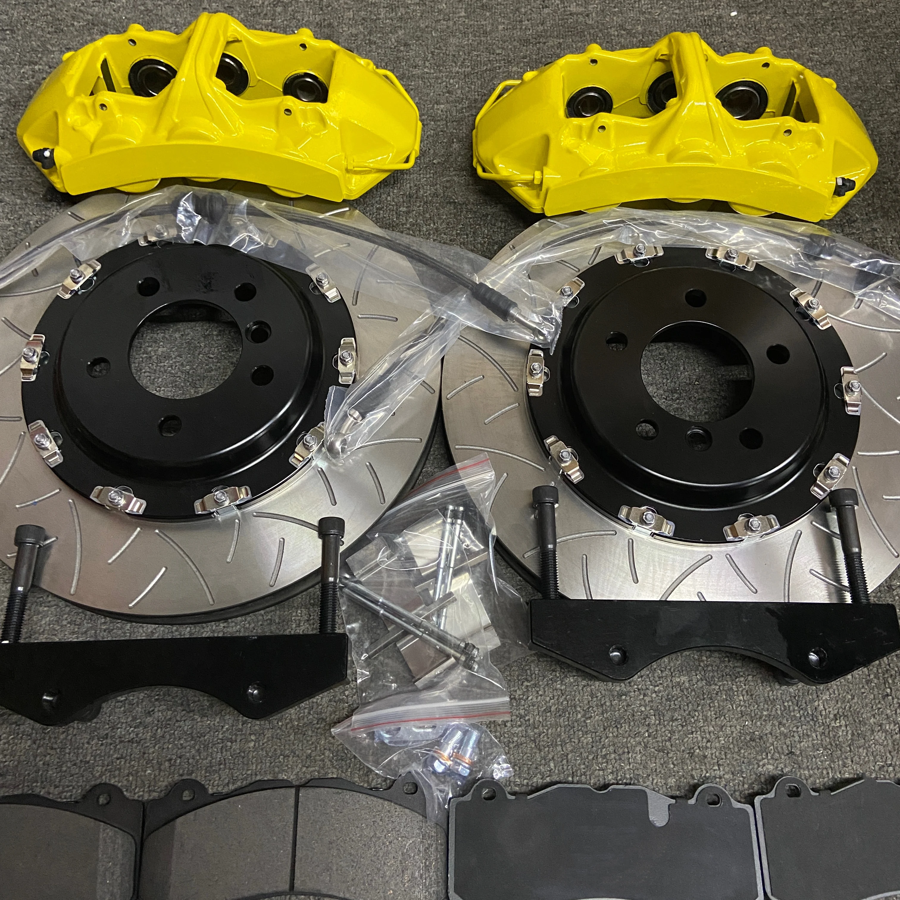 

high quality brake kits GT6 and GT4 for bmw e92 335i 19inch extra front and rear pad