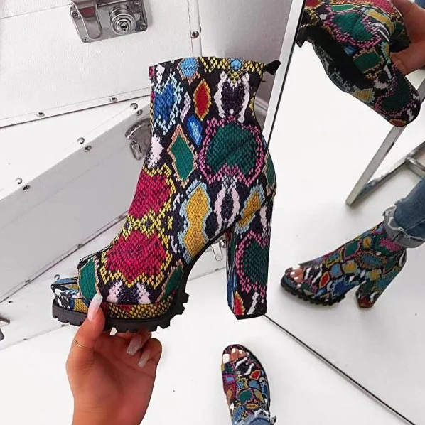 Лидер продаж; ботинки ярких цветов; новые женские полуботинки на молнии, с открытым носком, на водонепроницаемой платформе, на высоком каблуке и толстой подошве, со змеиным узором - Цвет: Многоцветный