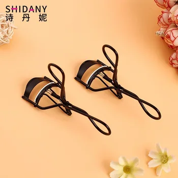 

Eyelash curler eyelash tool eyelash curler local eyelash curler is convenient, simple and safe Name: Eyelash curler