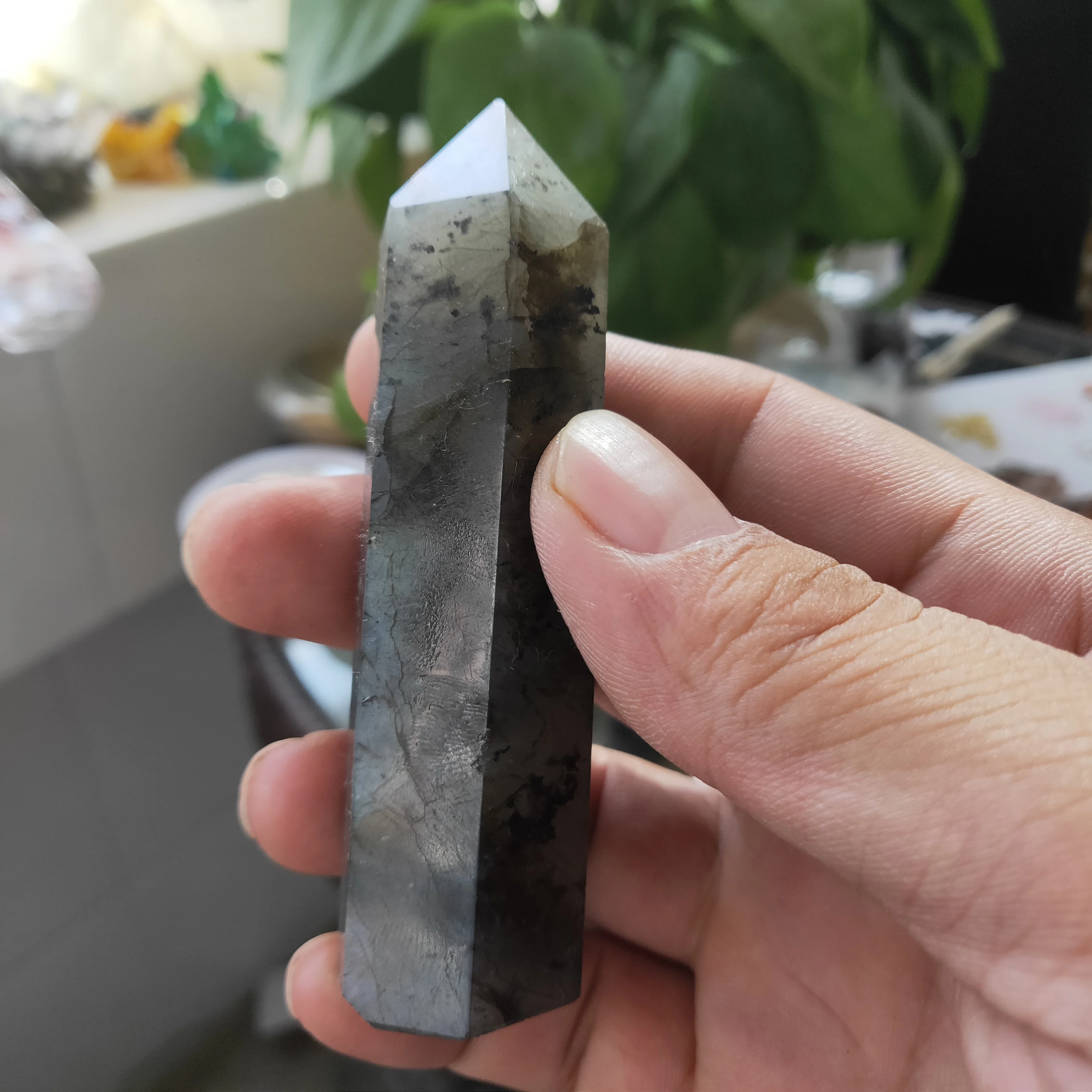 80gPull feldspar