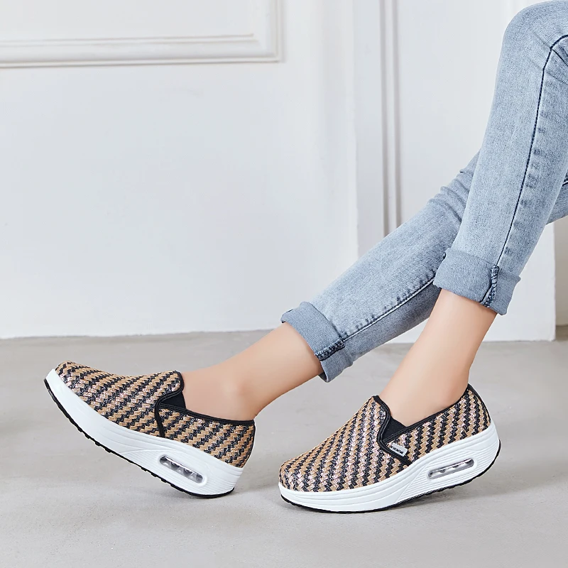 Женские кроссовки на платформе; тонизирующий светильник на танкетке; Zapatillas; спортивная обувь для женщин; дышащие кроссовки для похудения и фитнеса