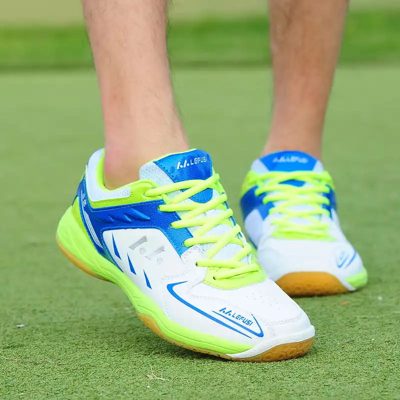 indoor athletic shoes