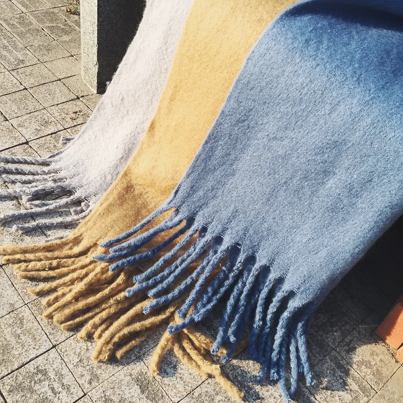 

Mrs Qian Sydney custom autumn and winter new European and American wind big braids solid color scarf woman thick warm encased