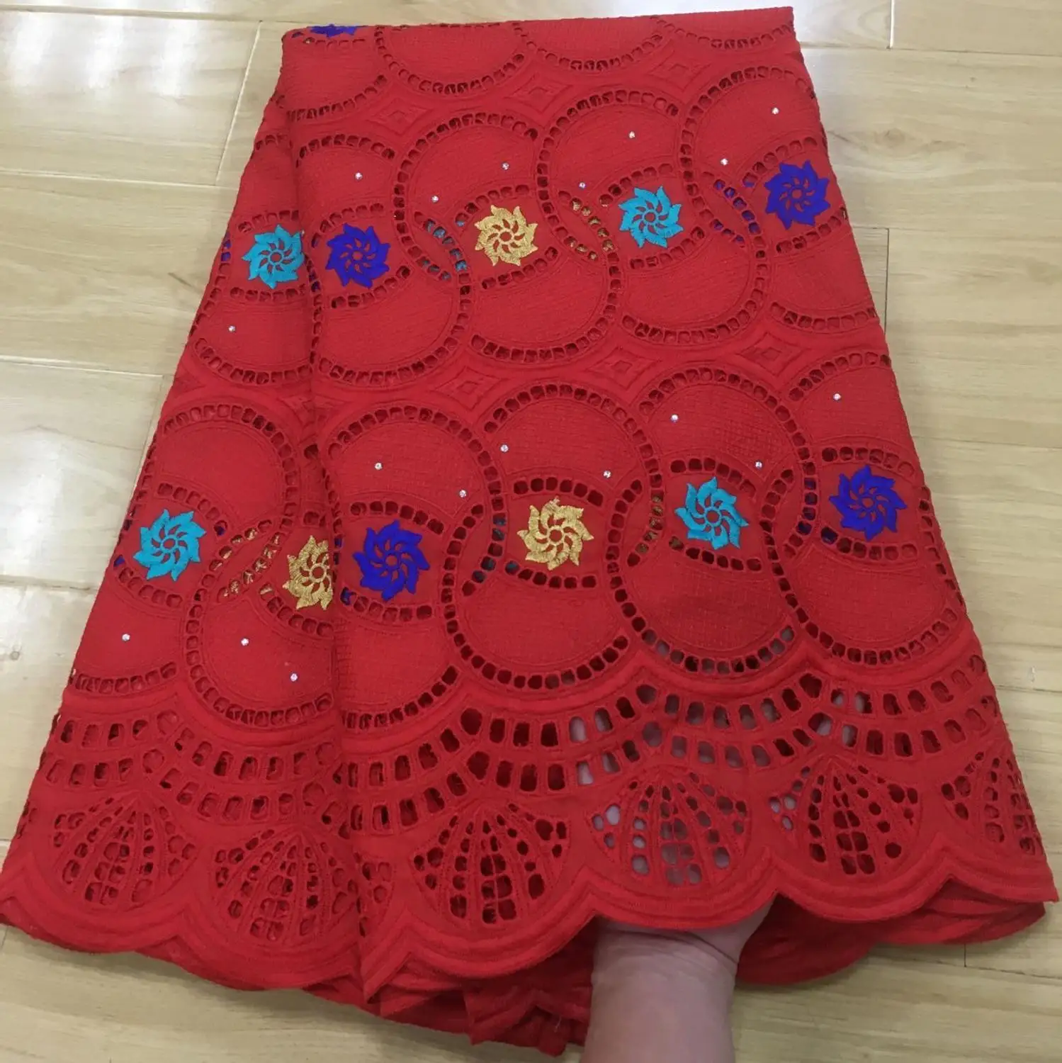 Швейцарская вуаль кружева в швейцарском стиле высокое качество хлопок сухая кружевная ткань горячая Распродажа модная женская ткань из Дубая 5 ярдов/партия