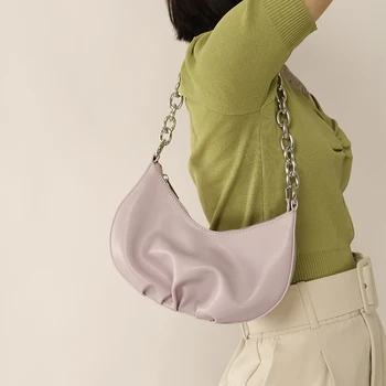 

Japanese Niche Design Personality Pleated Crescent Shoulder Bag Underarm Bag Handsome Girl Chain 2020 New A233
