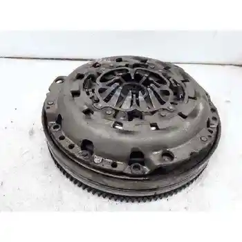 

038141117 CLUTCH KIT VOLKSWAGEN PASSAT SALOON (3B2)