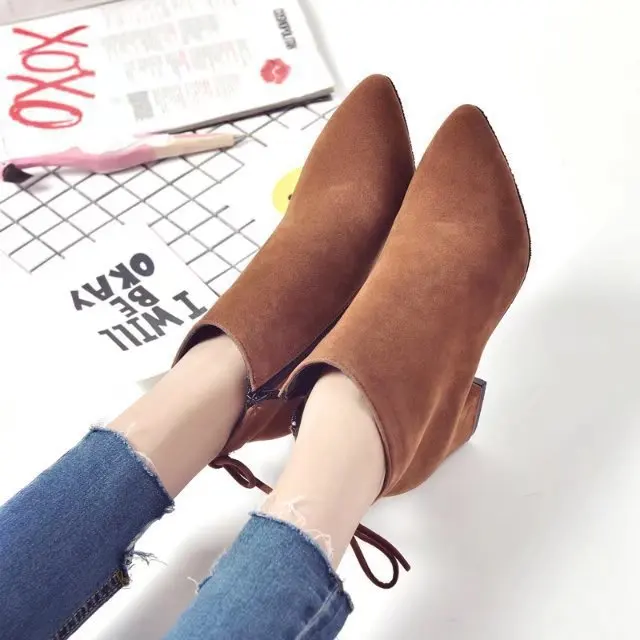 

2019 Autumn And Winter New Style Boots Chunky Heel Pointed High Heels Versatile Dull Polish Short Boots Semi-high Heeled Side Zi