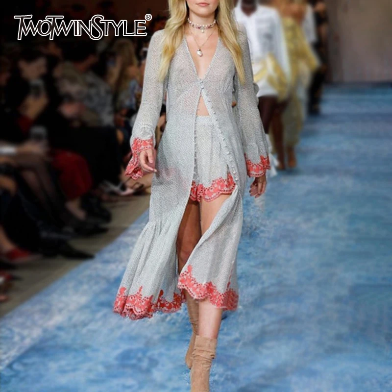 TWOTWINSTYLE/женские платья в горошек с вышивкой v-образный вырез расклешенный рукав