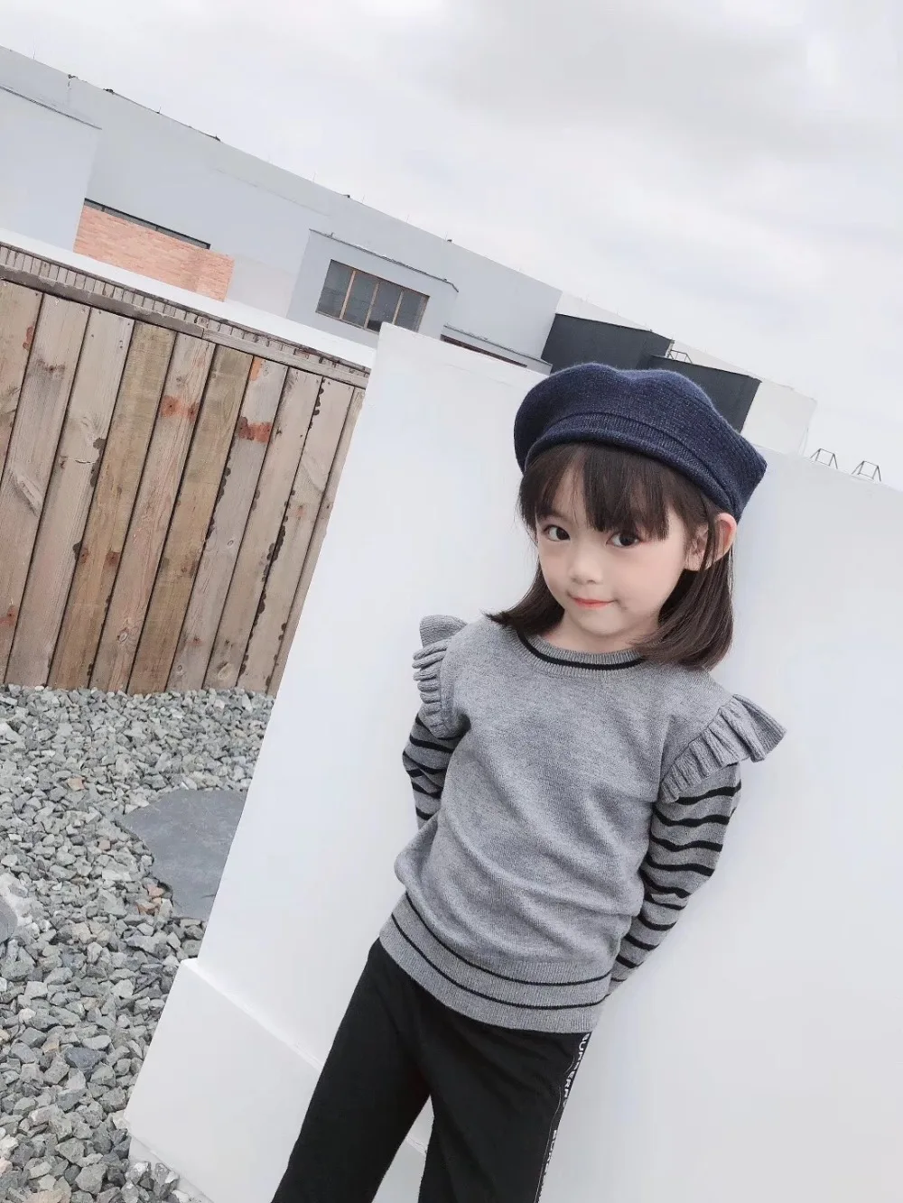 Свитер для девочек; Серый цвет; пуловер с круглым вырезом и оборками для маленьких девочек; свитера