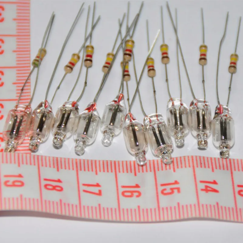 50 bombillas de neón de 5x10mm, indicador de potencia principal, mini luz de neón estándar roja, con resistencia de 220V