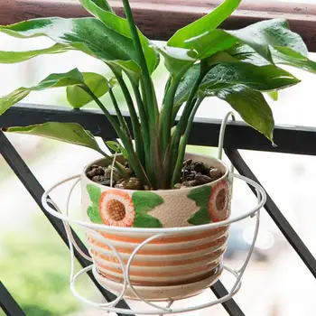 

Hollow Out Basket Potted Storage Basket Wrought Iron Wall Storage Rack Decorative Flower Pot Stand Creative Interior Hanger