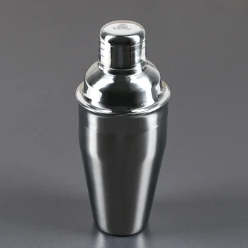 

Shaker 300 ml, silver