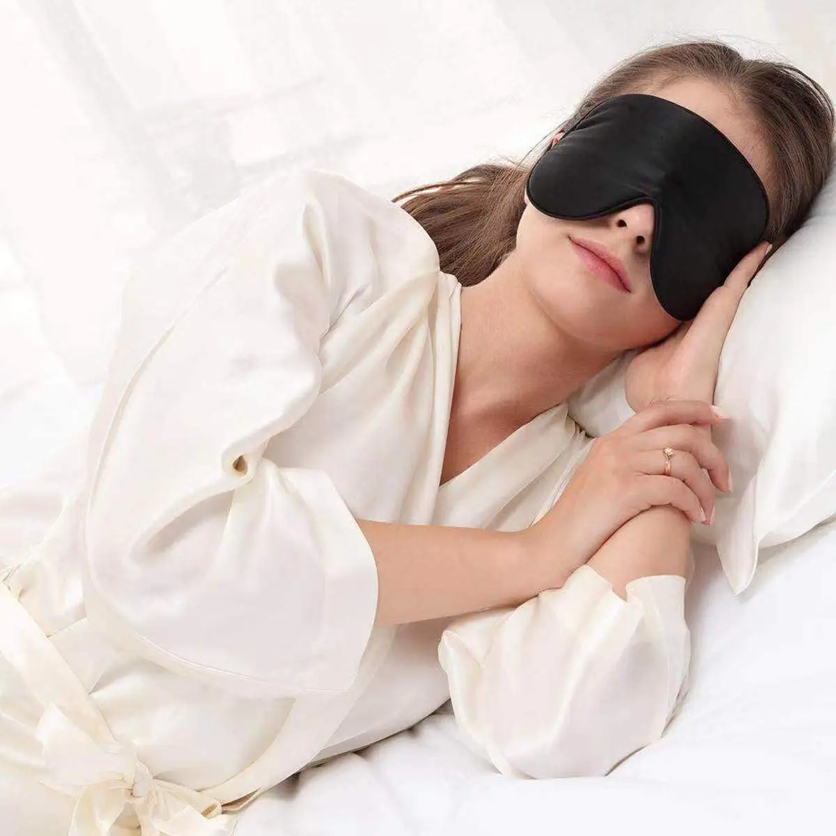 Natural Silk Sleep Mask Blindfold Smooth Night Sleeping Eyeshade Block Out Light Travel Eyepatch